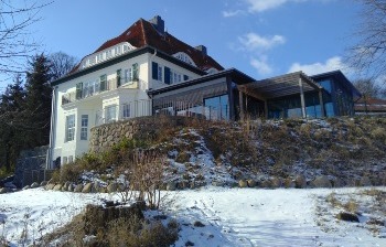 Plön Hausansicht Winter